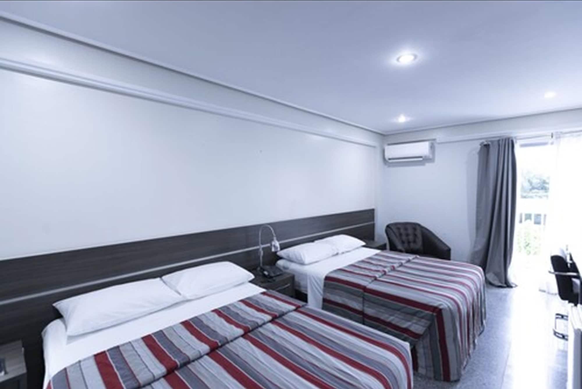מנאוס Da Vinci Hotel & Conventions מראה חיצוני תמונה