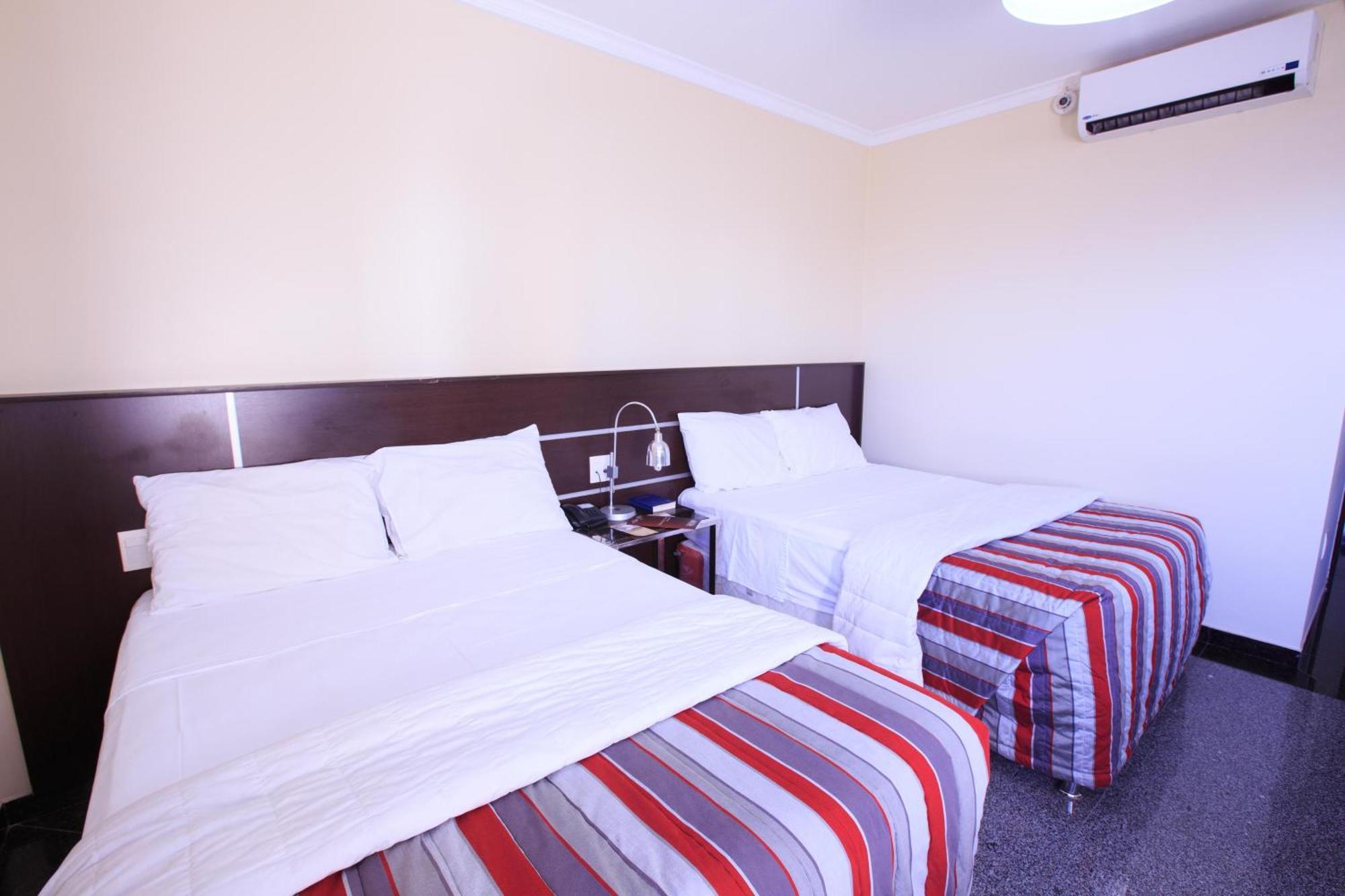 מנאוס Da Vinci Hotel & Conventions חדר תמונה