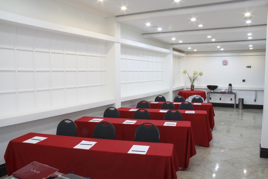 מנאוס Da Vinci Hotel & Conventions מראה חיצוני תמונה